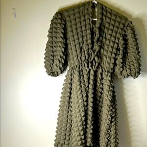 Nasty Gal collection textured puff dress size 2 green midi cottage core festival